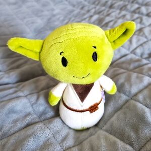 Star Wars Yoda Itty Bittys Plush Disney